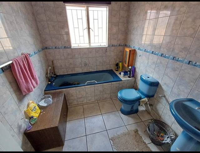 2 BEDROOM TOWNHOUSE FOR SALE IN DUNCANVILLE